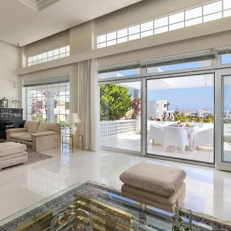 Mansion Rhodes Βίλα *