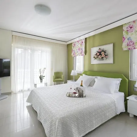 Mansion Rhodes * Rhodes City