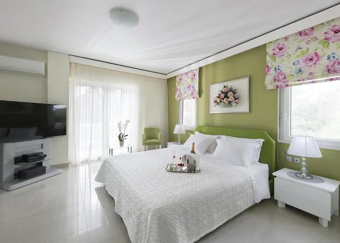 Mansion Rhodes * Rhodes City